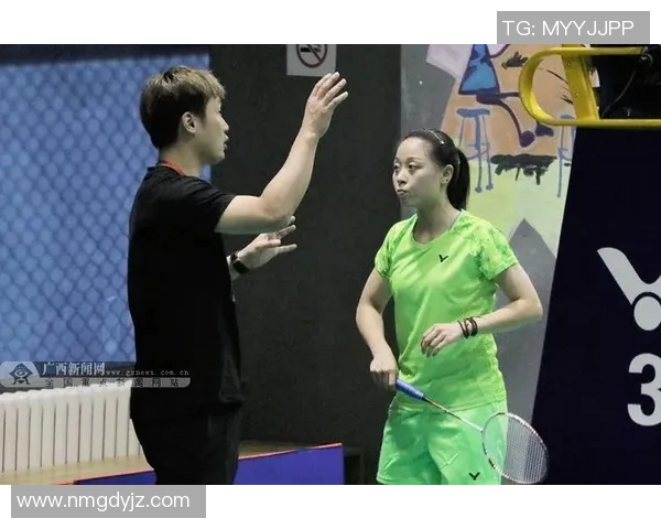 杭州羽毛球队在城市联赛中的默契配合与战术分析