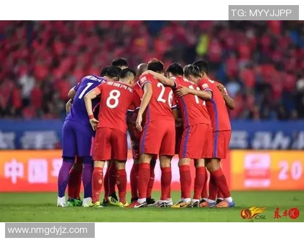 重庆斯威迎战山东鲁能全力争胜展现主场实力与斗志