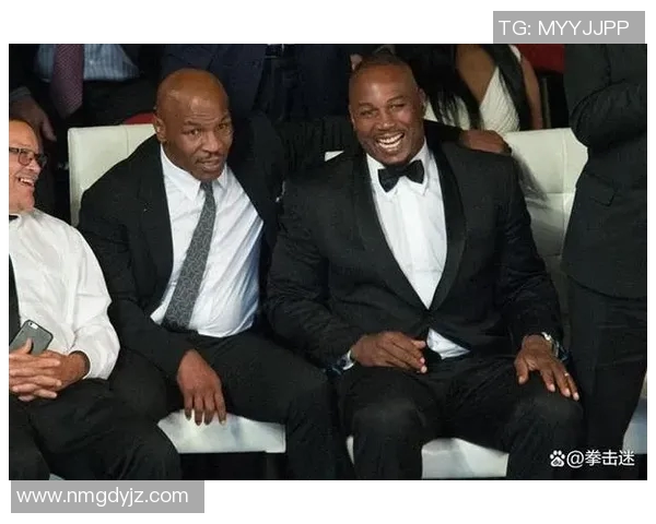 道格拉斯与刘易斯的巅峰对决谁将成为拳坛新王者